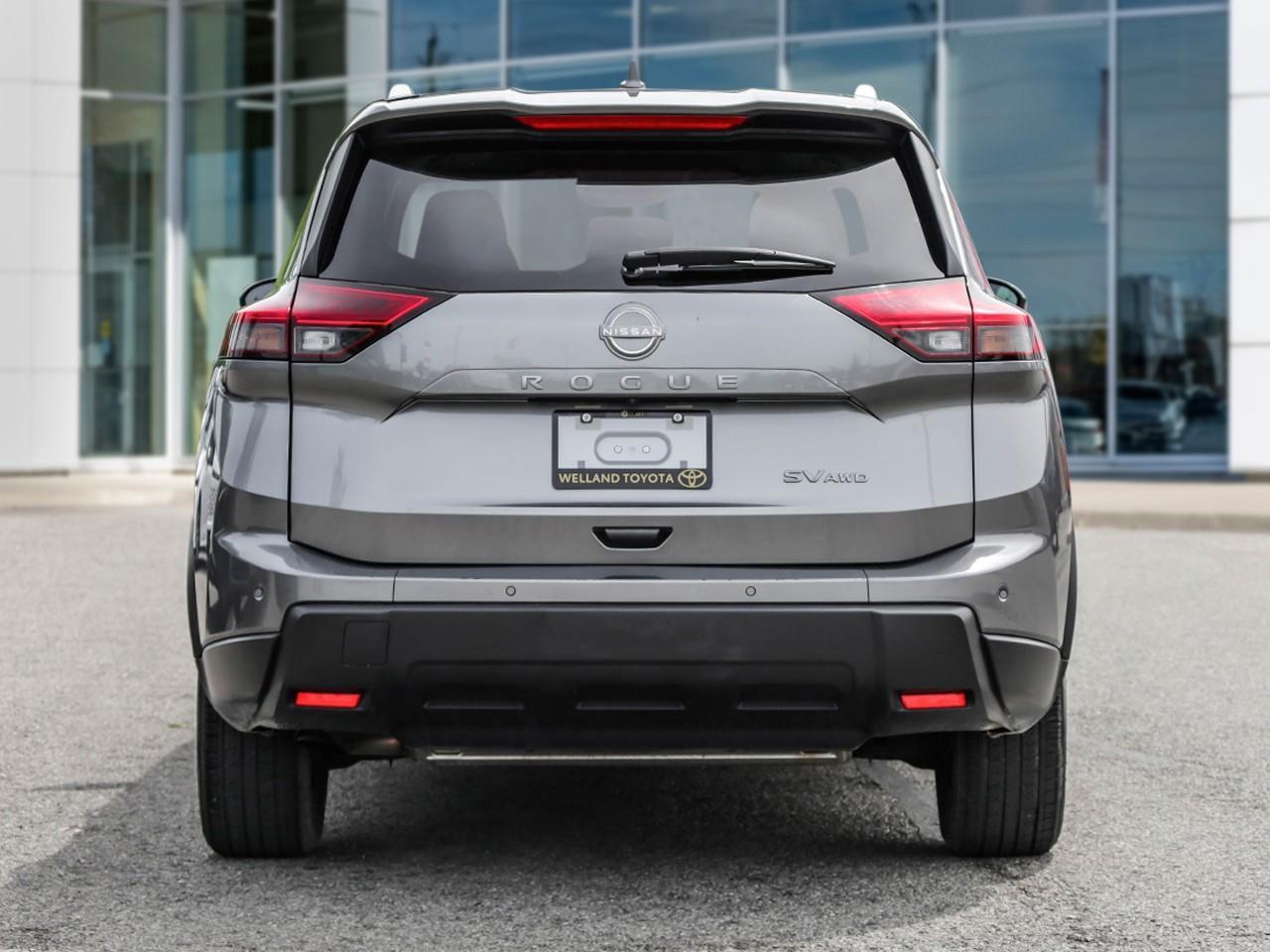2024 Nissan Rogue SV MOONROOF Photo