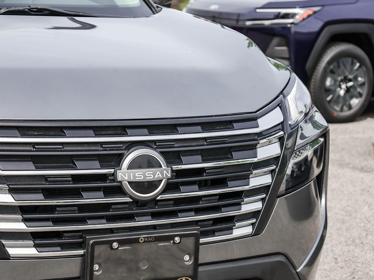 2024 Nissan Rogue SV MOONROOF Photo