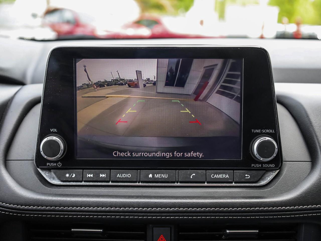2024 Nissan Rogue SV MOONROOF Photo