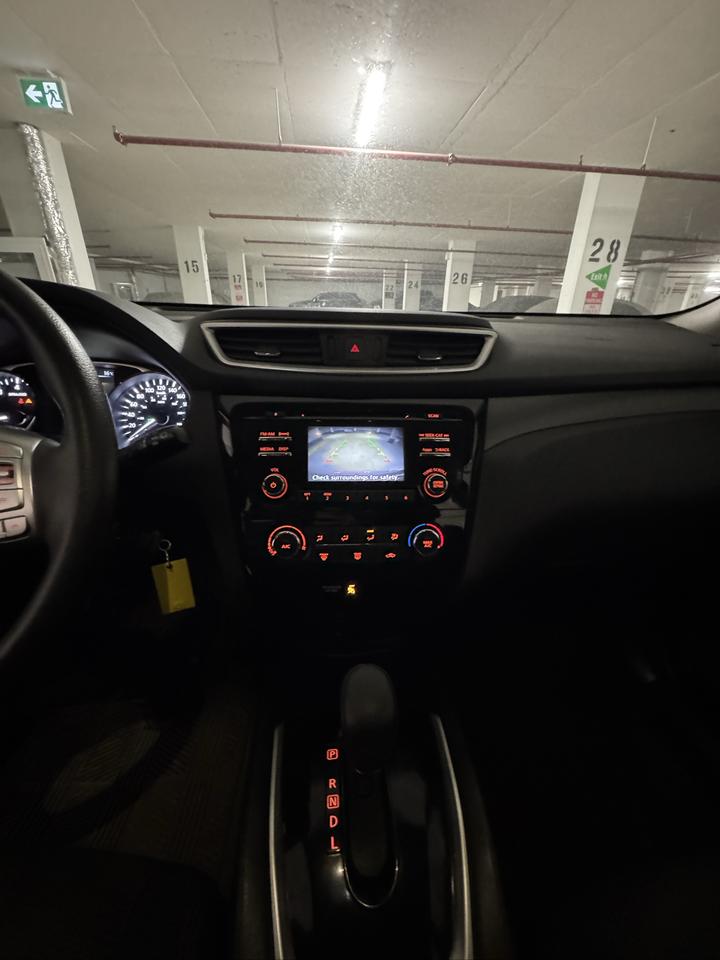 2015 Nissan Rogue S Photo