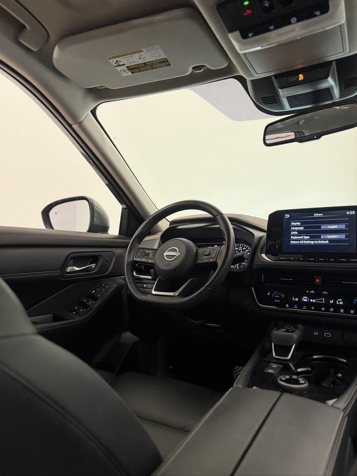 2023 Nissan Rogue AWD SL Photo