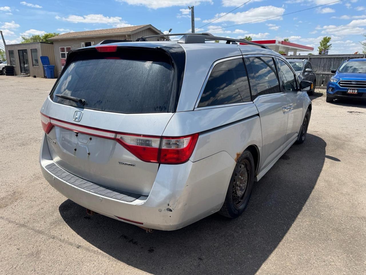 2012 Honda Odyssey AS IS, Touring, POWER STEERING ISSUE, RUNS GOOD Photo4