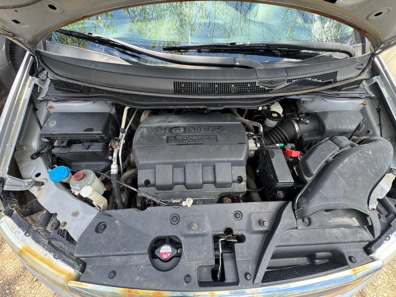 2012 Honda Odyssey AS IS, Touring, POWER STEERING ISSUE, RUNS GOOD Photo
