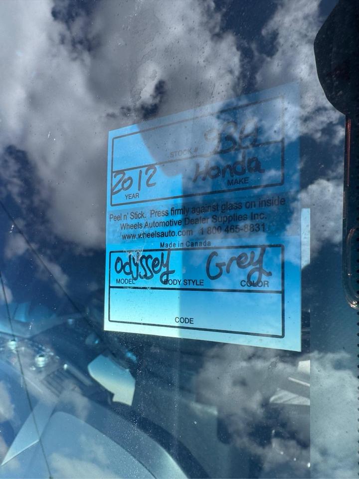 2012 Honda Odyssey AS IS, Touring, POWER STEERING ISSUE, RUNS GOOD Photo