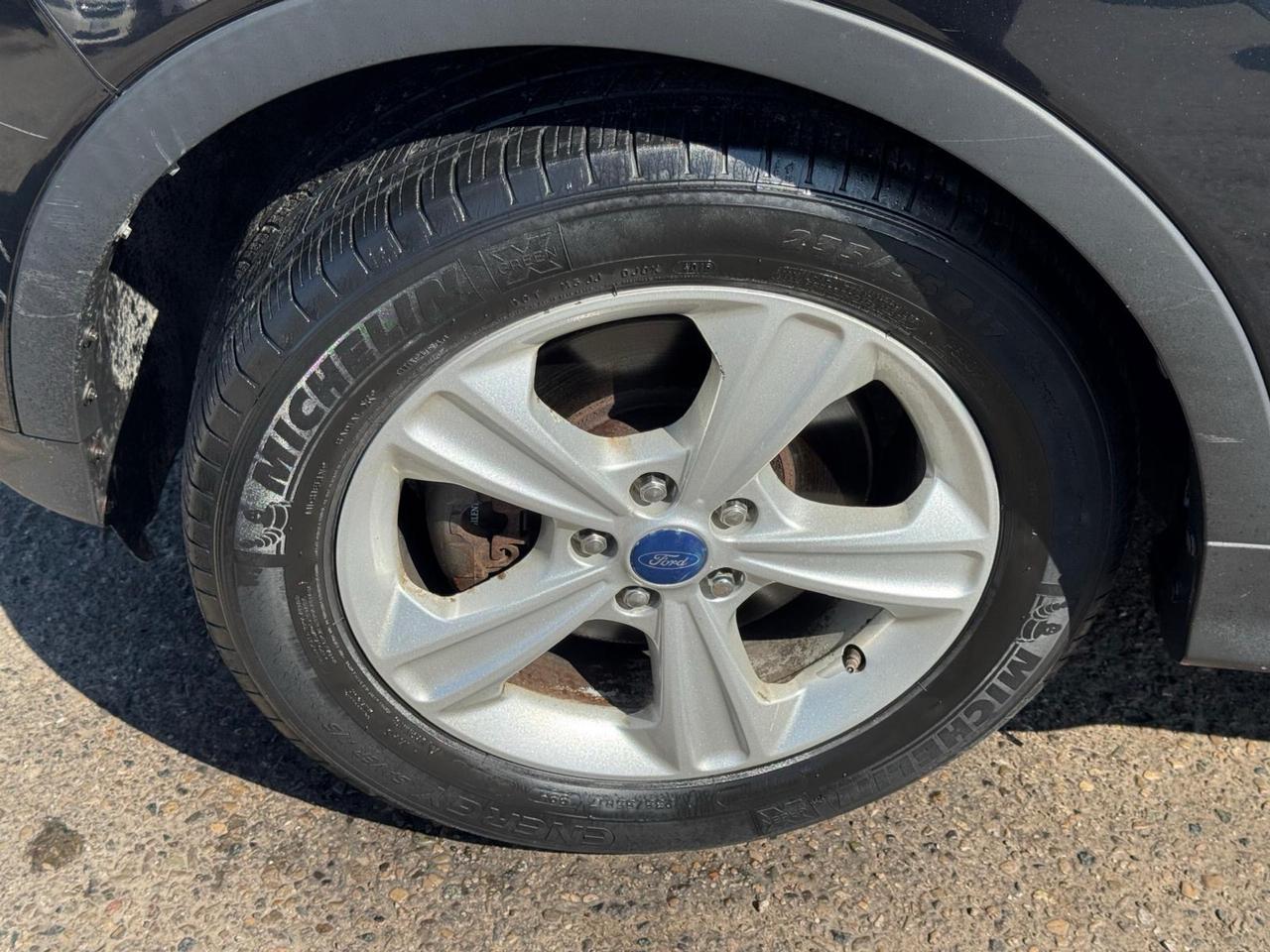 2013 Ford Escape SE, ONLY 148KMS, WELL MAINTAINED, CERTIFIED Photo