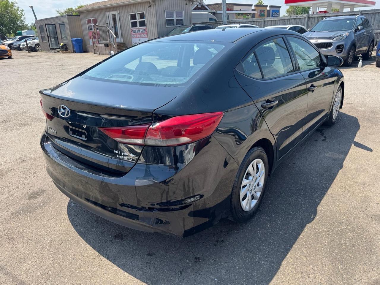 2017 Hyundai Elantra AS IS SPECIAL, LE, SEDAN, AUTO, 4 CYL Photo