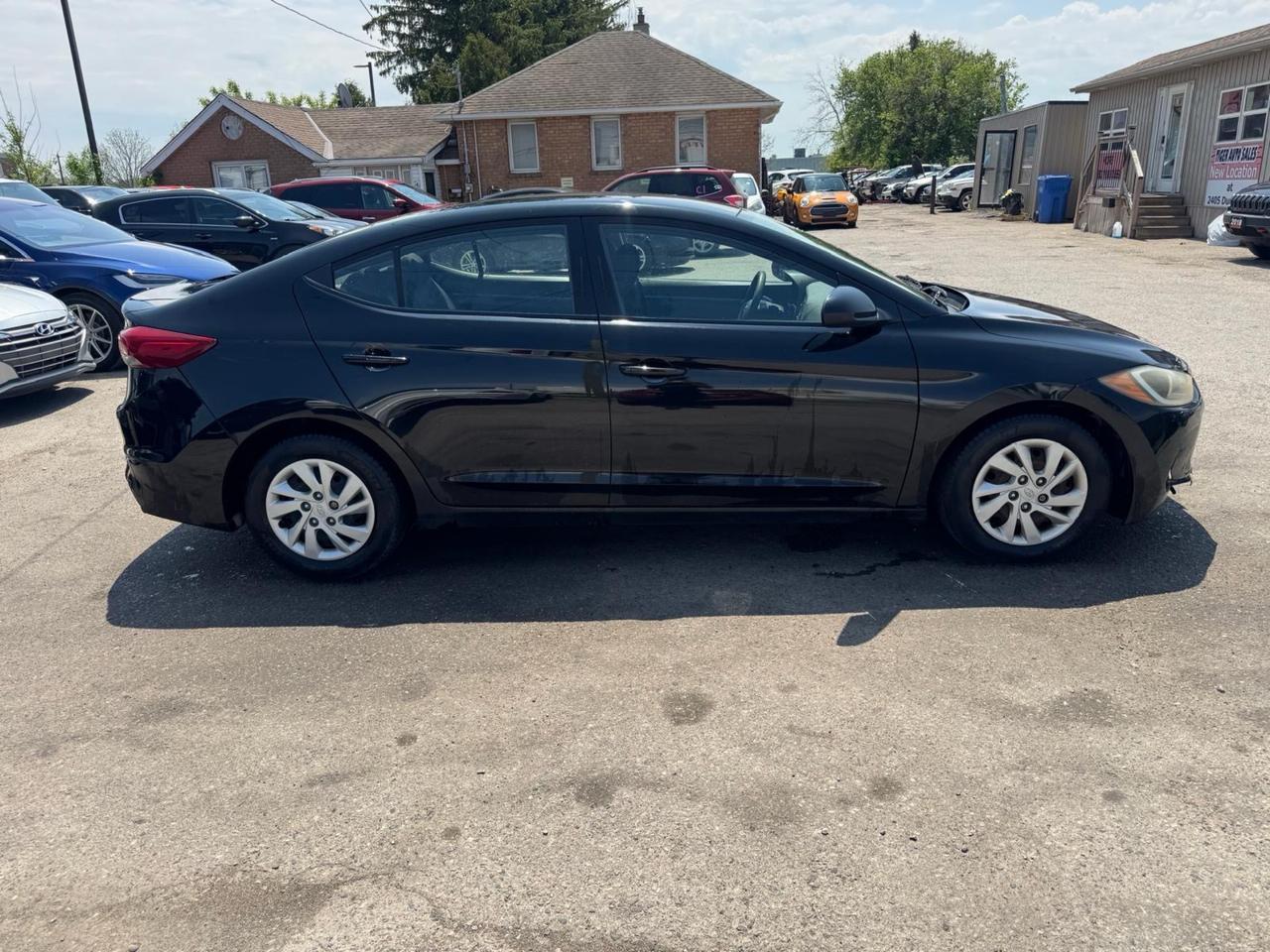 2017 Hyundai Elantra AS IS SPECIAL, LE, SEDAN, AUTO, 4 CYL Photo