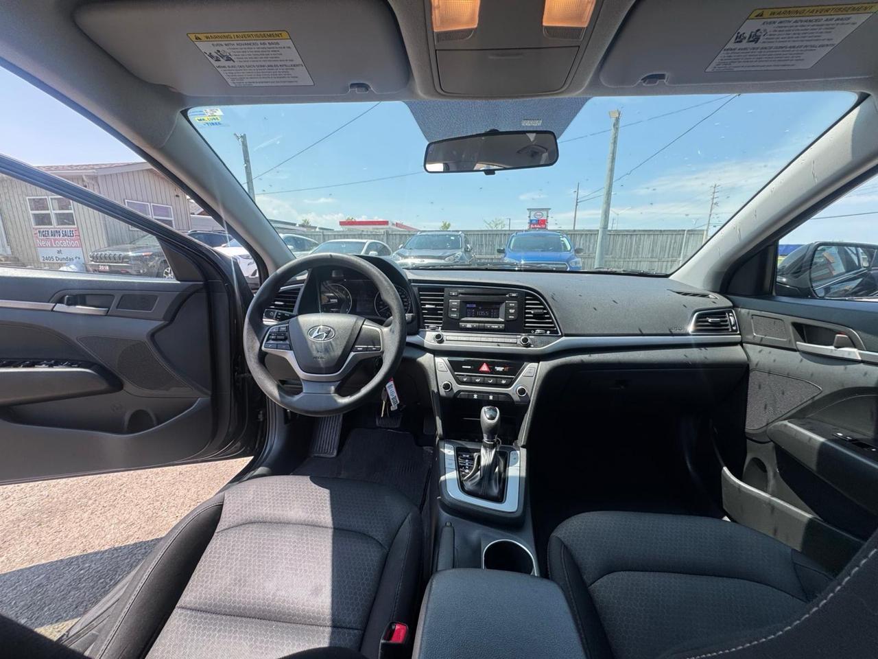 2017 Hyundai Elantra AS IS SPECIAL, LE, SEDAN, AUTO, 4 CYL Photo