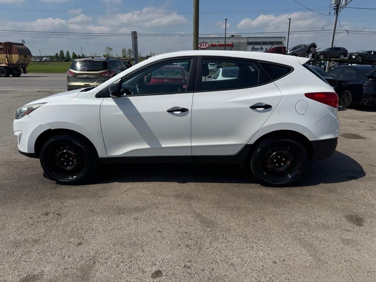 2015 Hyundai Tucson GL, SUV, MANUAL, ONLY 115KMS, 4 CYL, CERTIFIED Photo