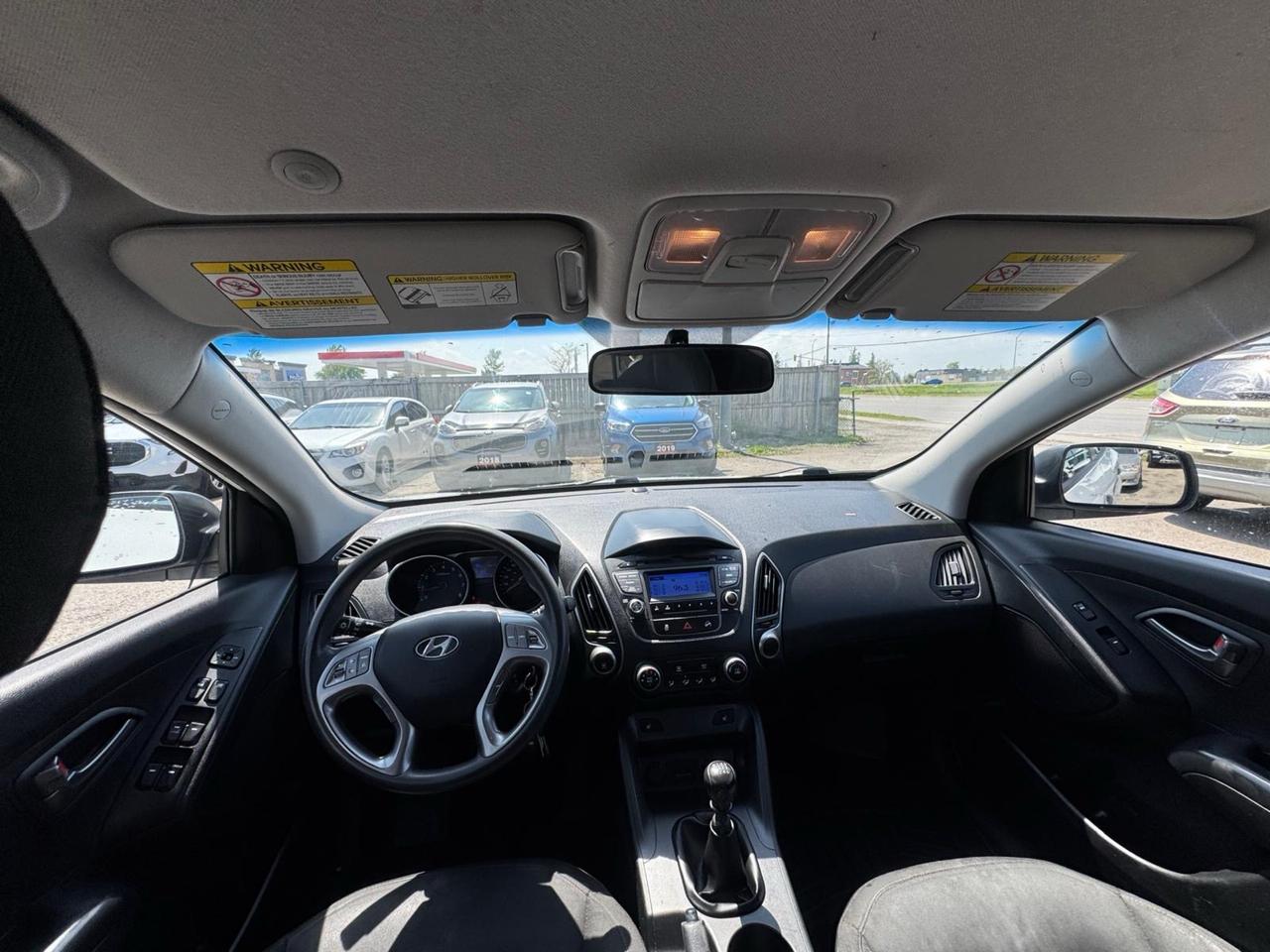 2015 Hyundai Tucson GL, SUV, MANUAL, ONLY 115KMS, 4 CYL, CERTIFIED Photo