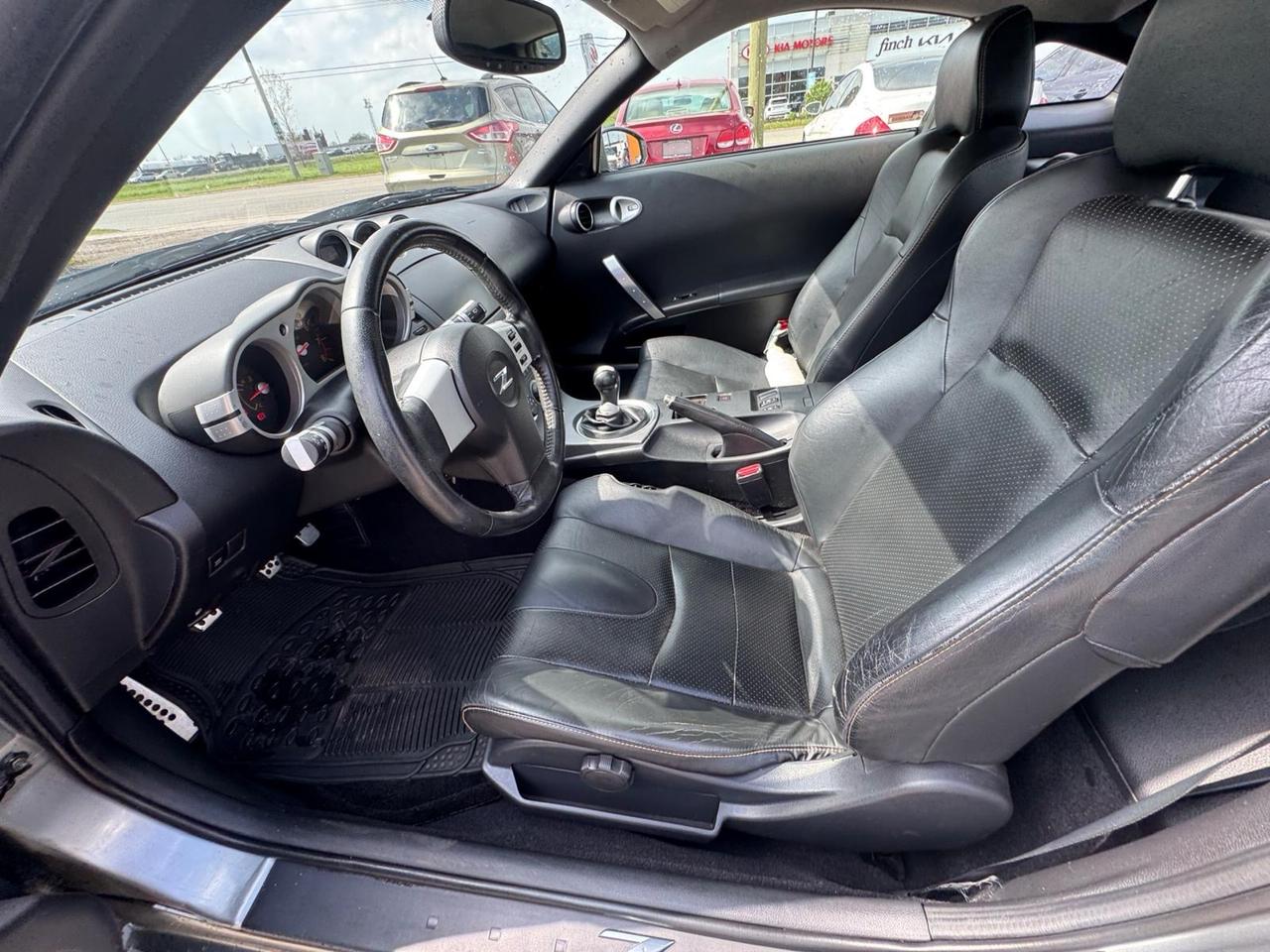 2003 Nissan 350Z TOURING, COUPE, ONLY 69,000KMS, VERY CLEAN, CERT Photo