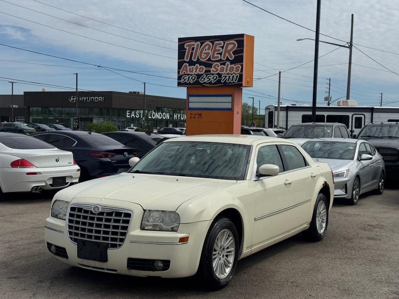 2008 Chrysler 300 AS IS, WELL MAINTAINED, NO ACCIDENTS, HAS RUST