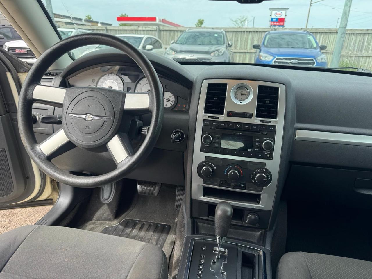 2008 Chrysler 300 AS IS, WELL MAINTAINED, NO ACCIDENTS, HAS RUST Photo