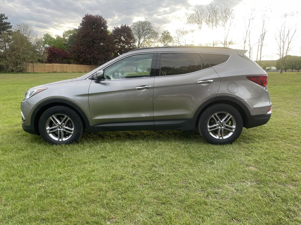 2018 Hyundai Santa Fe Sport 2.4 SE AWD *Certified Photo2