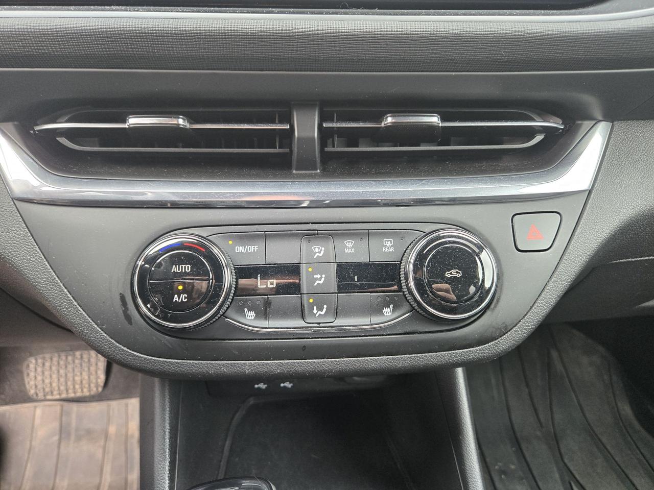 2025 Buick Envista Preferred Photo