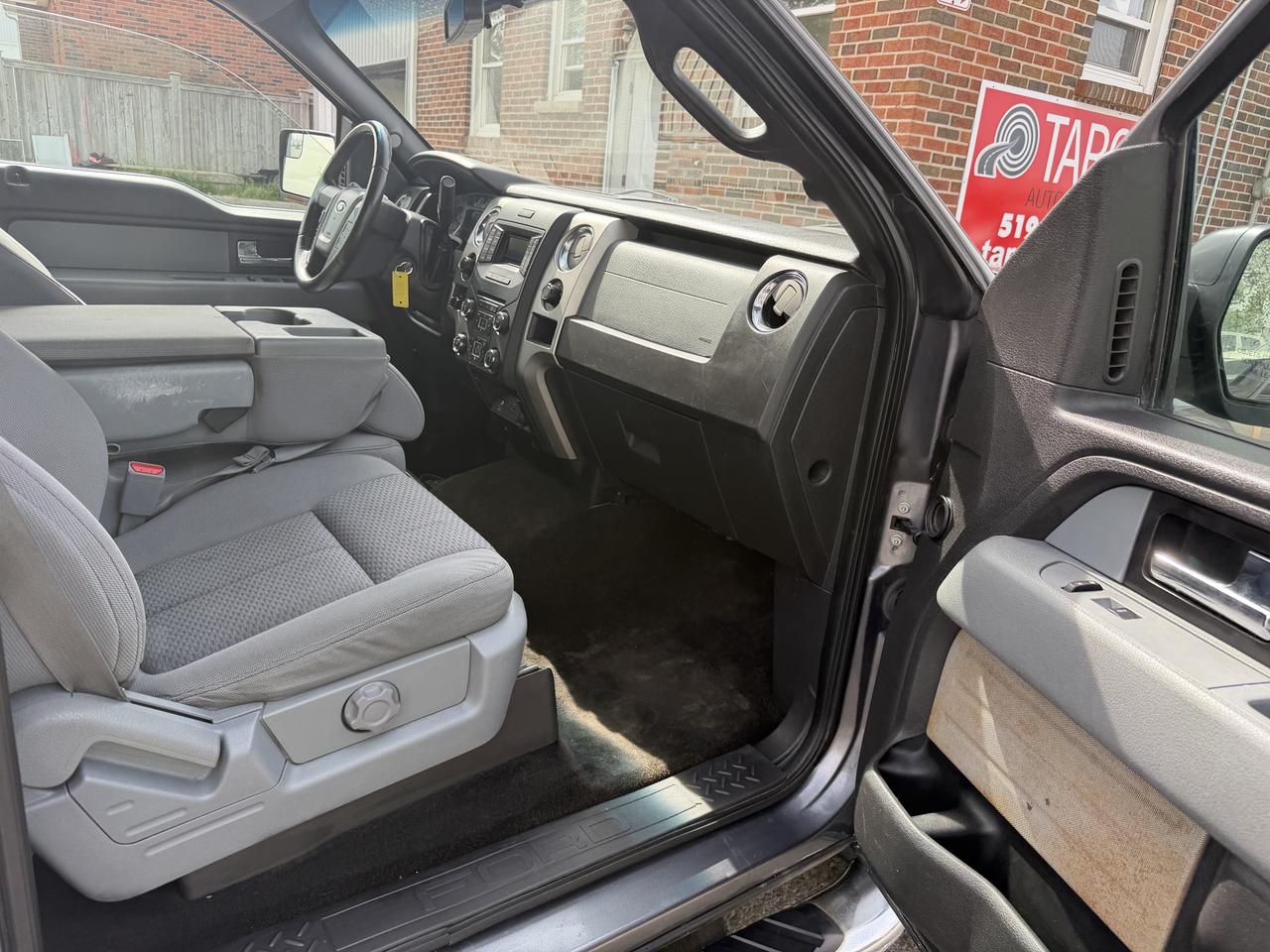 2014 Ford F-150 XTR | 5.0L V8 | Clean CARFAX Photo