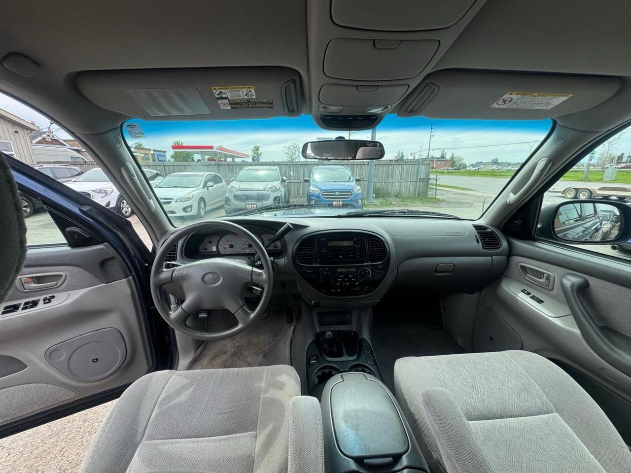 2001 Toyota Sequoia AS IS, SR5, WELL SERVICED, NO ACCIDENTS Photo