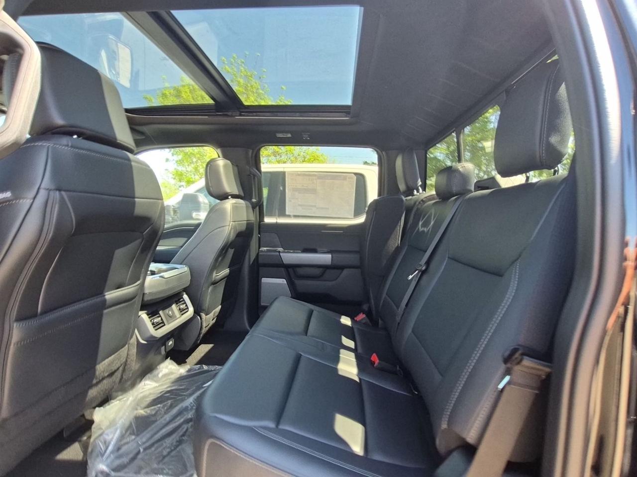 2026 Ford F-150 XLT, MOONROOF, TOW/HAUL PKG, BLACK APPEARANCE PKG Photo