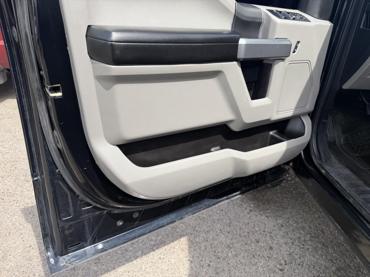 2018 Ford F-150 XTR | 5.0L V8 | Lifted | Well Maintained Photo