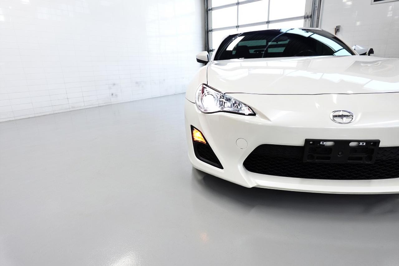 2016 Scion FR-S ONE OWNER.NO ACCIDENT,MINT CONDITION Photo