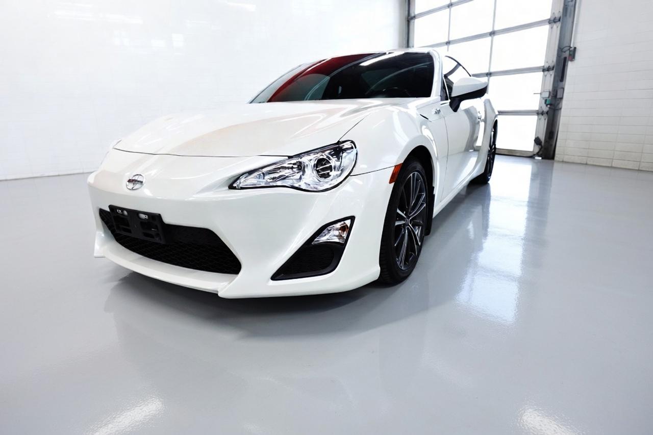 2016 Scion FR-S ONE OWNER.NO ACCIDENT,MINT CONDITION Photo
