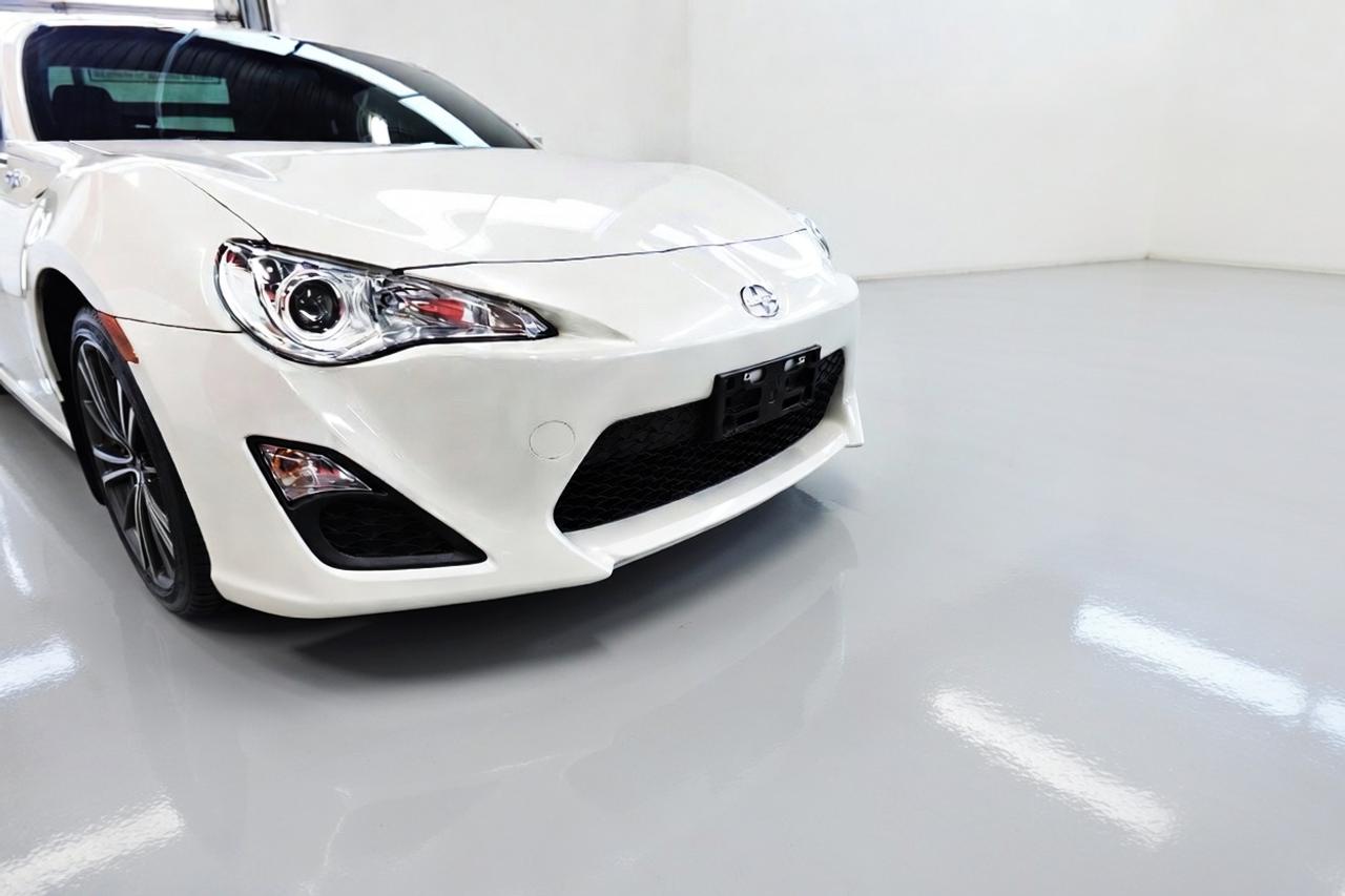 2016 Scion FR-S ONE OWNER.NO ACCIDENT,MINT CONDITION Photo
