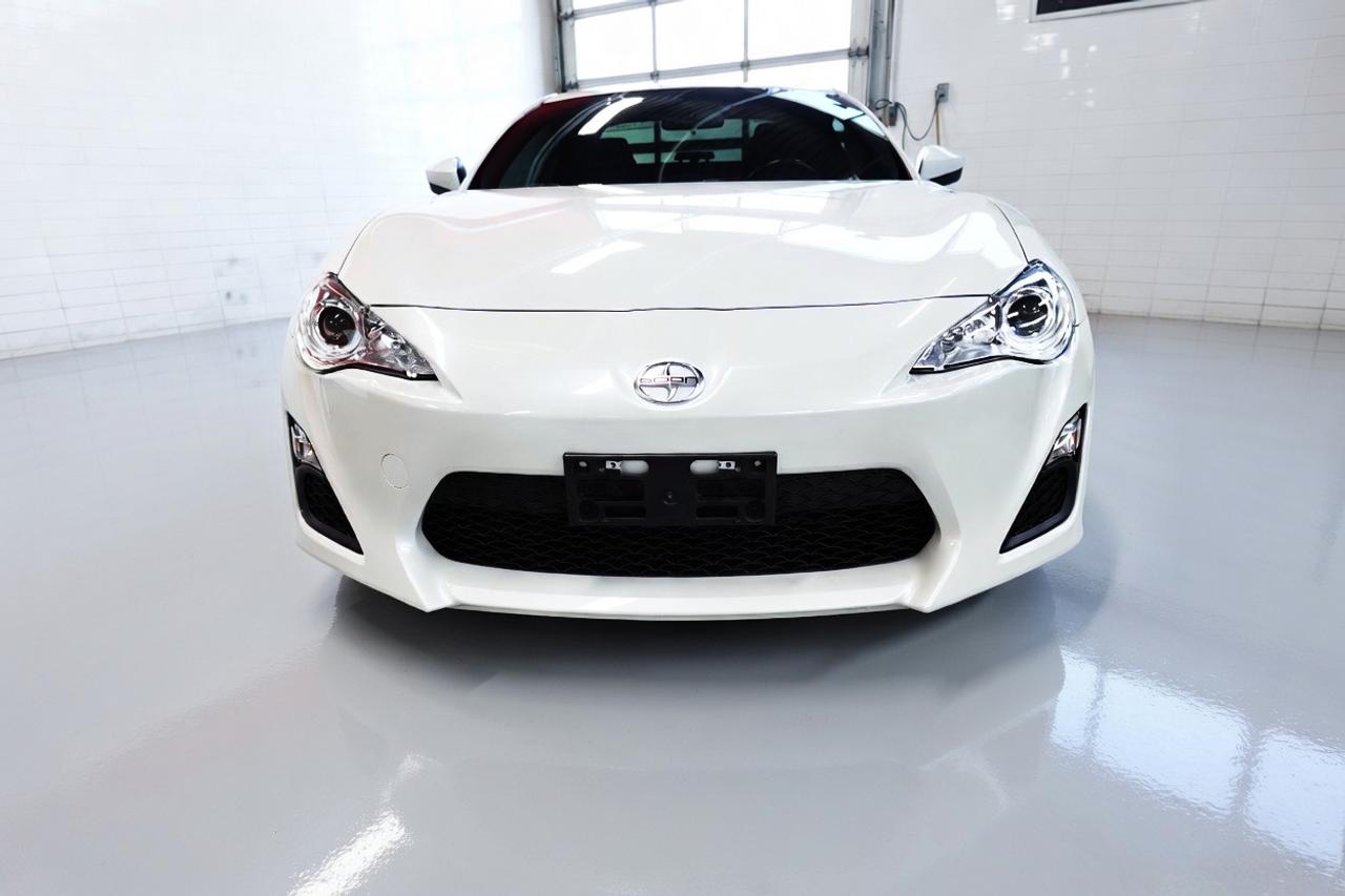 2016 Scion FR-S ONE OWNER.NO ACCIDENT,MINT CONDITION Photo