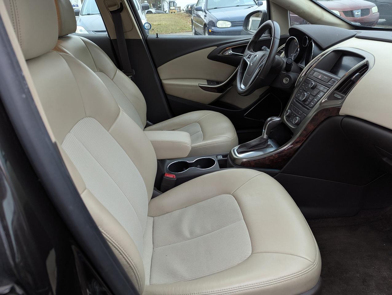 2012 Buick Verano "Holy COW" certified + FREE 6M warranty Photo4