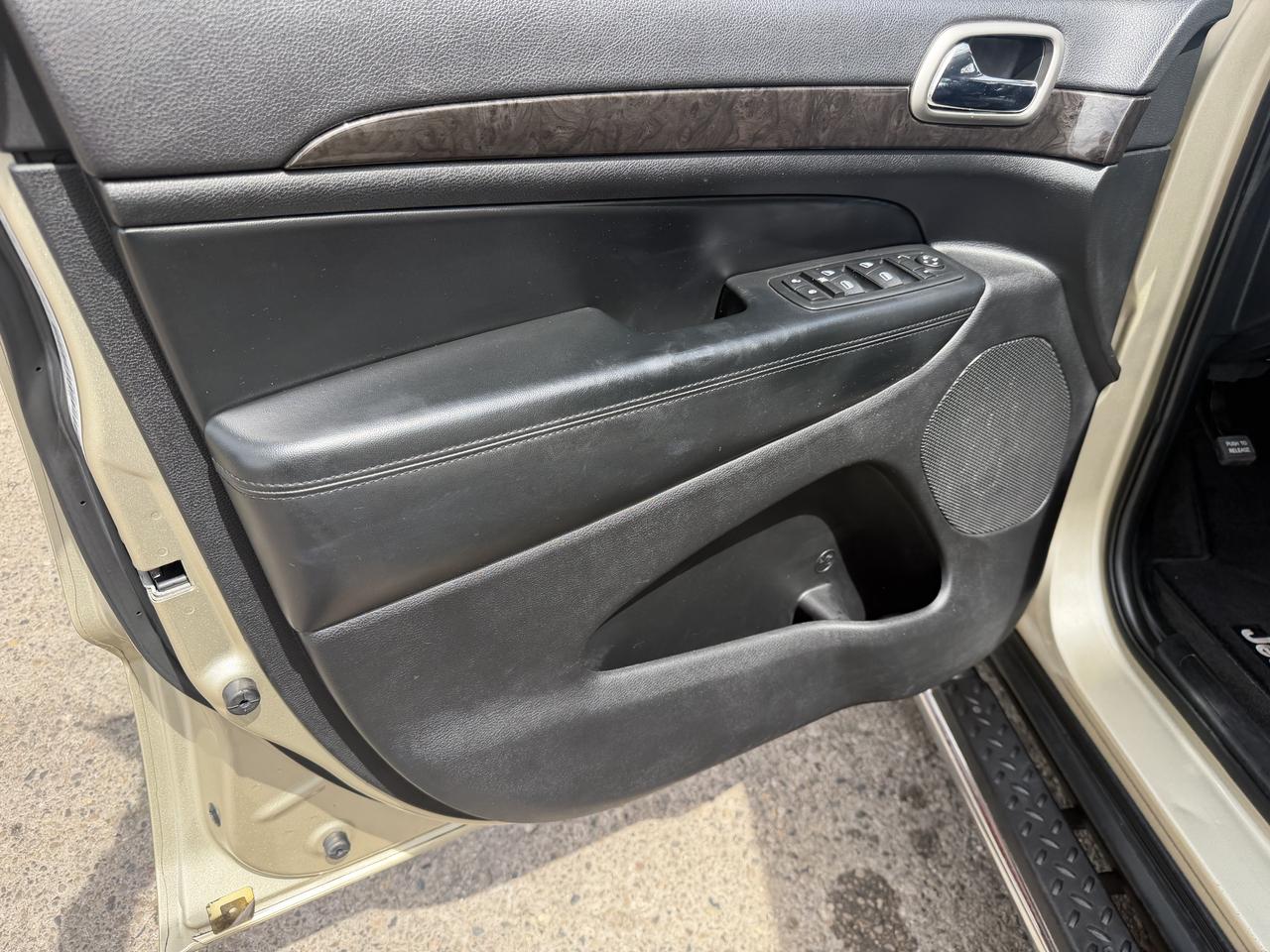 2011 Jeep Grand Cherokee Leather | Navi | One Owner Photo