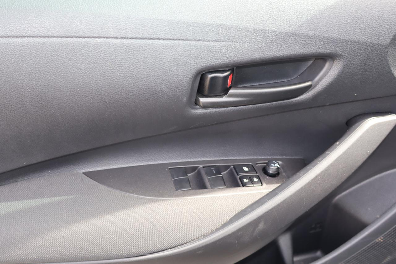 2025 Toyota Corolla LE Plus Sunroof Photo