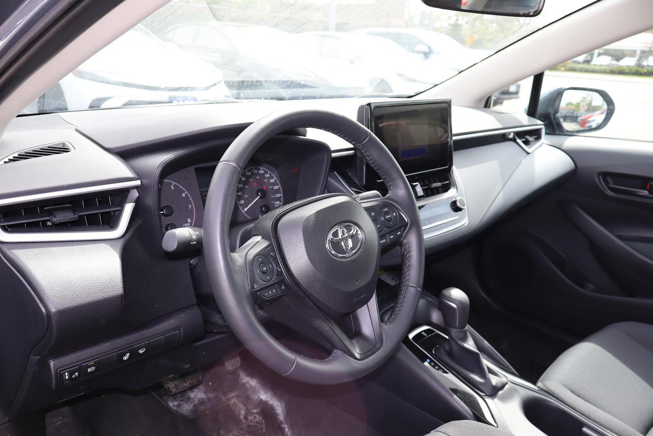 2025 Toyota Corolla LE Plus Sunroof Photo