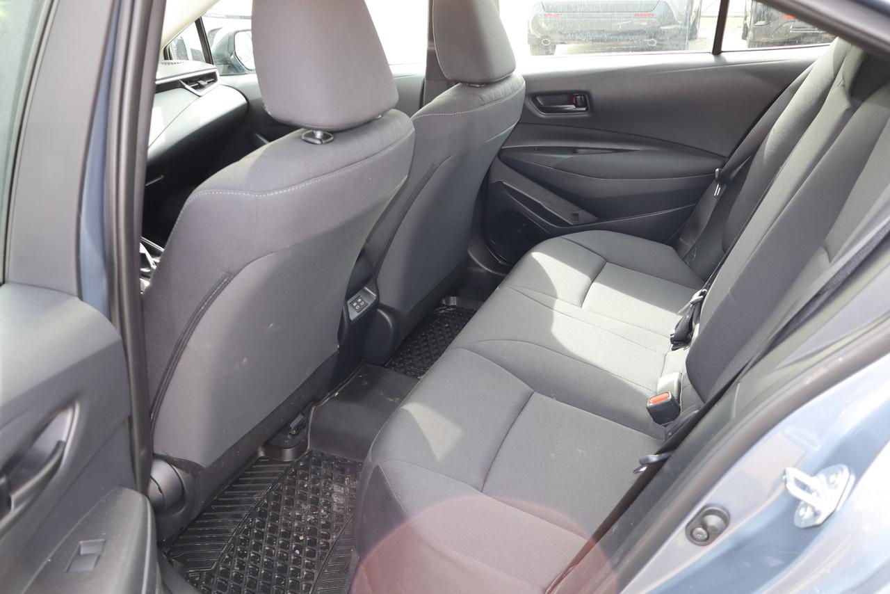 2025 Toyota Corolla LE Plus Sunroof Photo