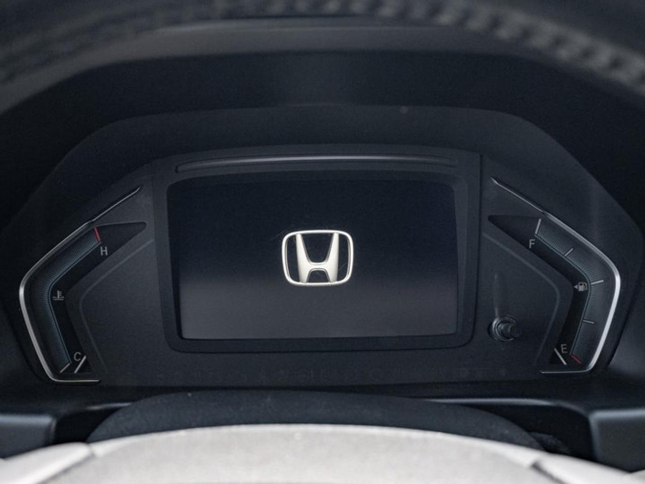 2022 Honda Odyssey Touring Photo3