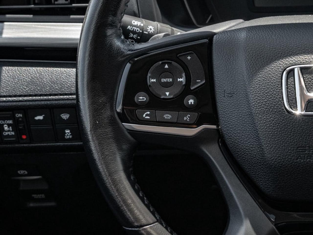 2022 Honda Odyssey Touring Photo