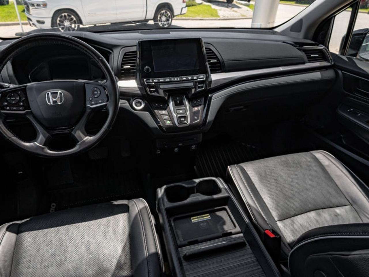 2022 Honda Odyssey Touring Photo