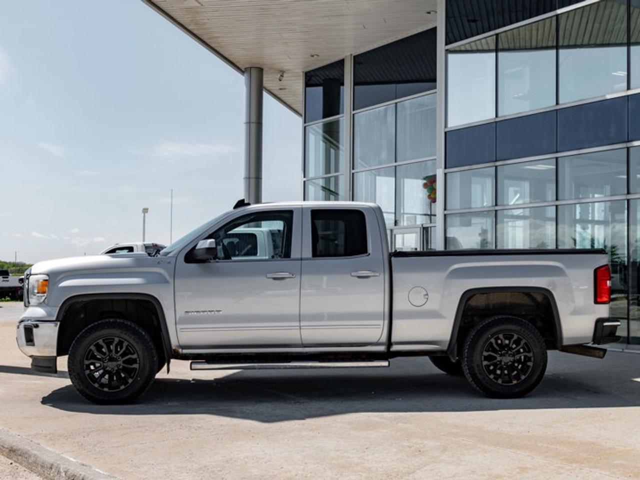 2015 GMC Sierra 1500 SLE Photo