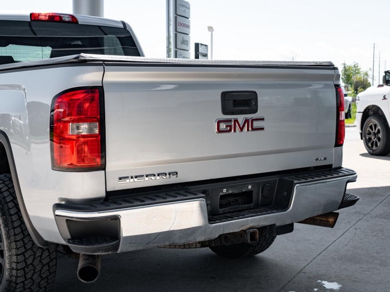 2015 GMC Sierra 1500 SLE Photo