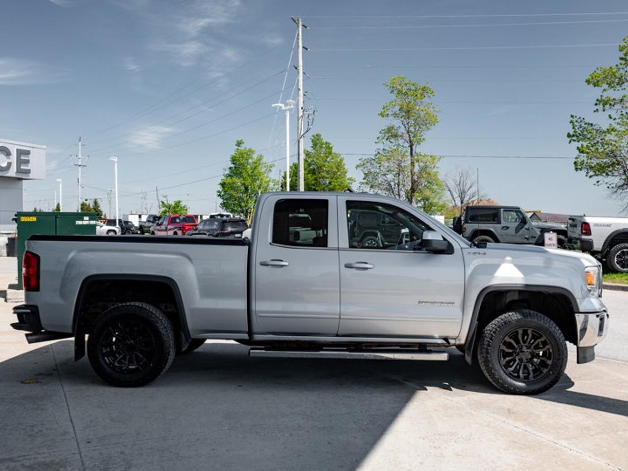 2015 GMC Sierra 1500 SLE Photo