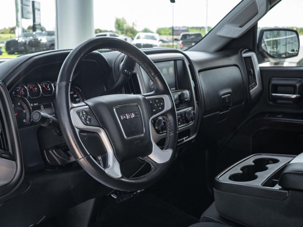 2015 GMC Sierra 1500 SLE Photo