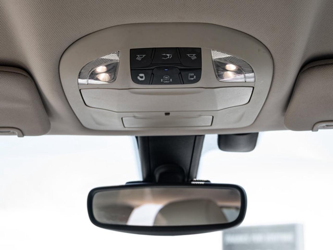 2017 Chrysler Pacifica Touring-L Photo