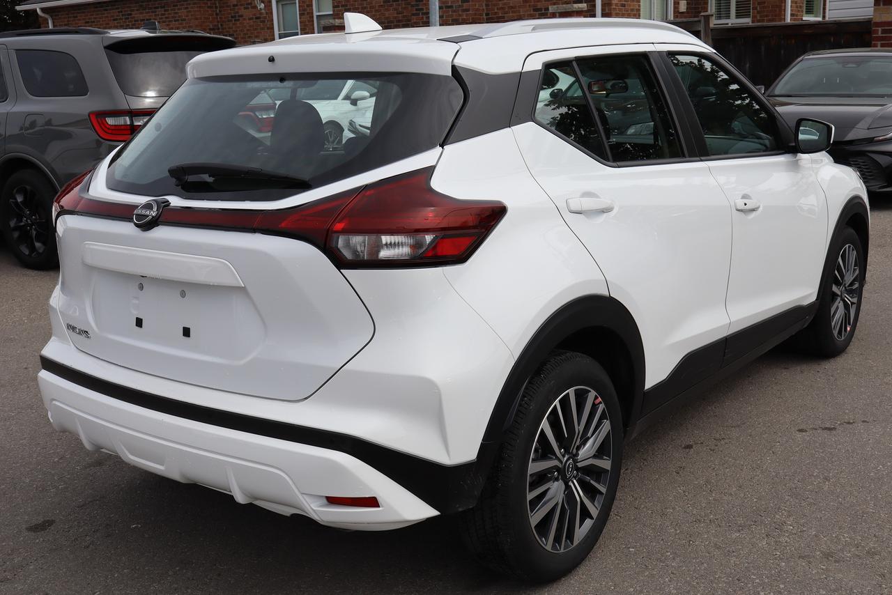 2025 Nissan Kicks SV Photo