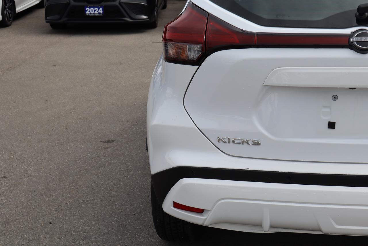 2025 Nissan Kicks SV Photo2