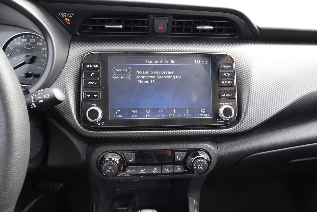 2025 Nissan Kicks SV Photo