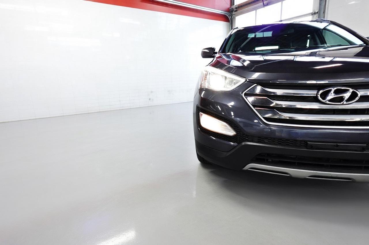 2016 Hyundai Santa Fe Sport AWD.2.0T Limited Adventure Edition,ONE OWNER, Photo