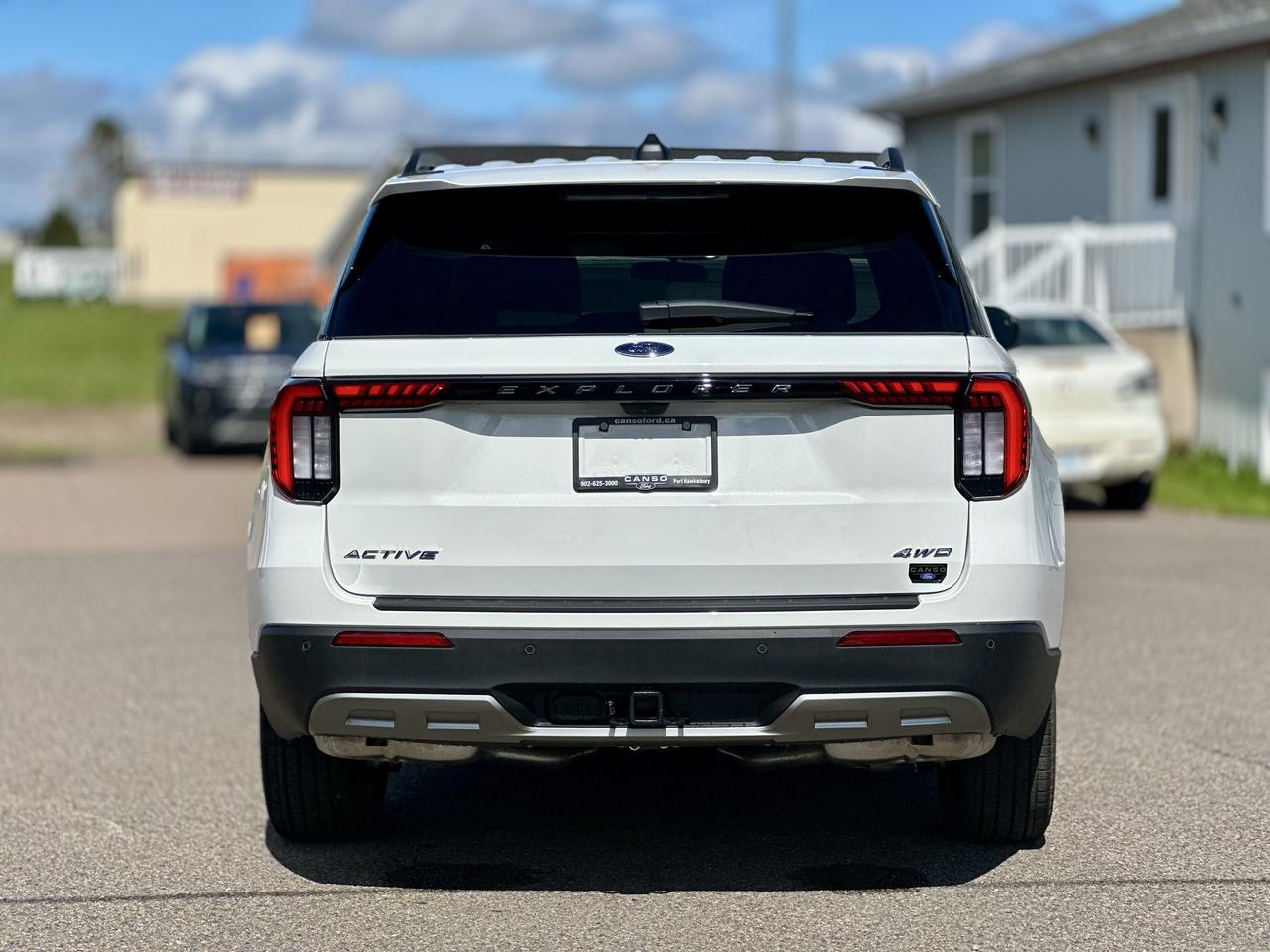 2026 Ford Explorer Active w/200A Pkg 4WD Photo4