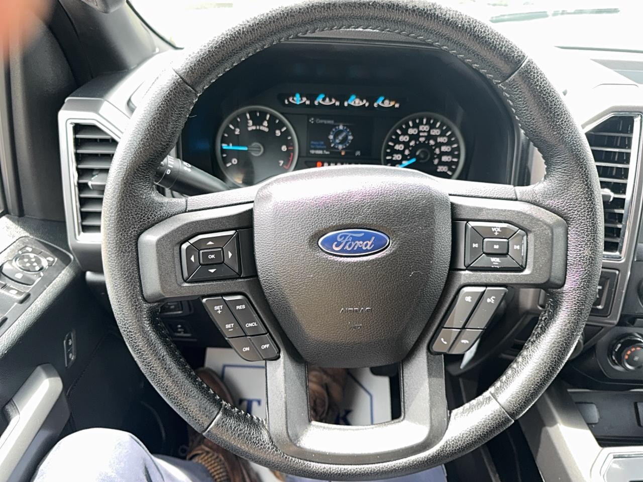 2016 Ford F-150 XLT SPORT Photo