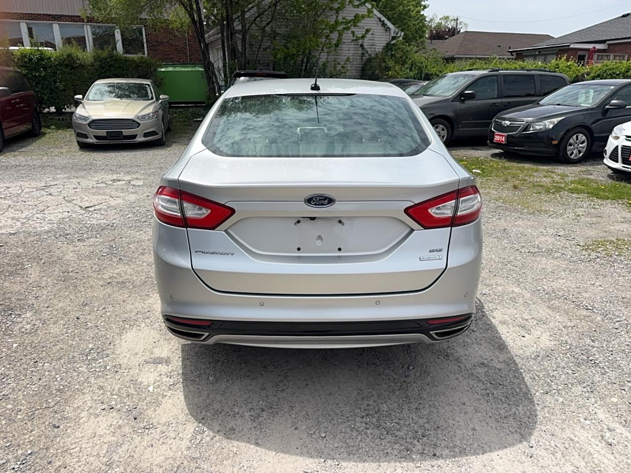 2014 Ford Fusion SE Photo3