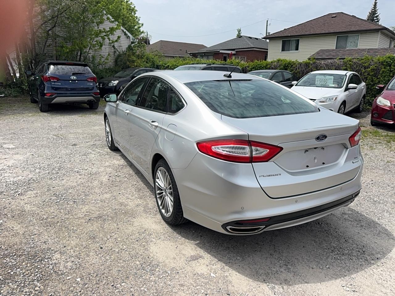 2014 Ford Fusion SE Photo4