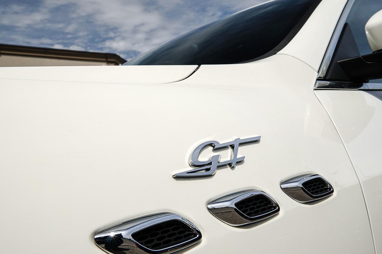 2022 Maserati Levante GT AWD | ONE OWNER | BSM | NAVI | WOOD TRIM Photo