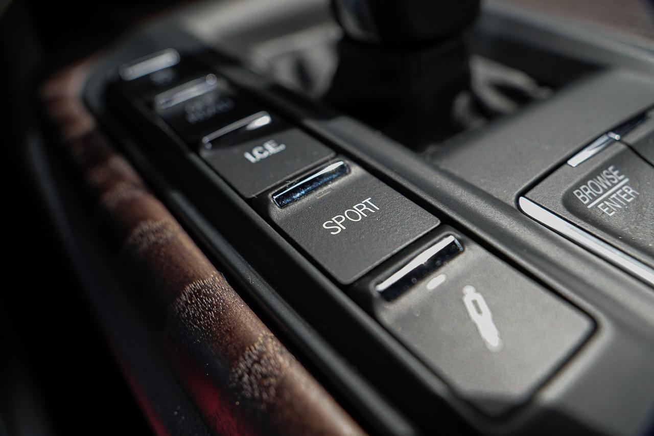 2022 Maserati Levante GT AWD | ONE OWNER | BSM | NAVI | WOOD TRIM Photo